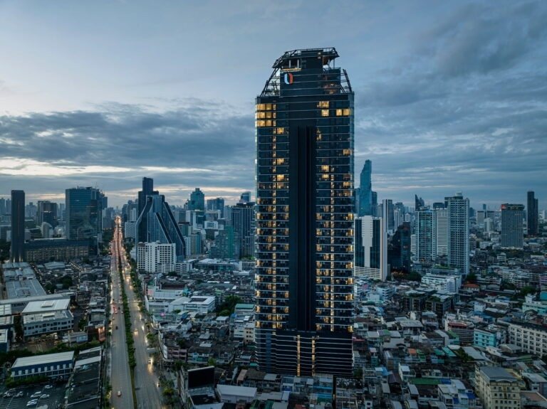 Aerial view of the tower on Rama IV Road